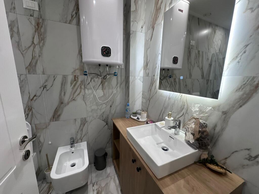 Shitet Apartament 2+1+2 , Lake View Rezidence