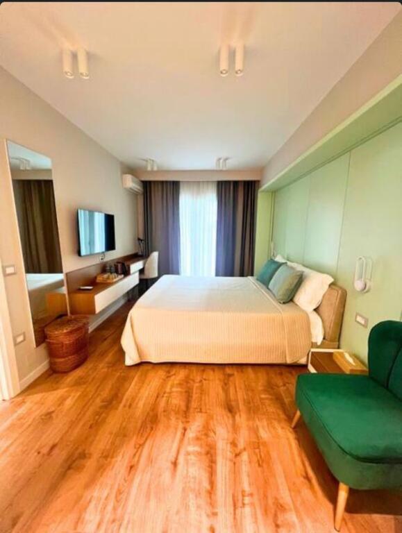 Jepet me qera apartamenti 1+1 ne Bllok