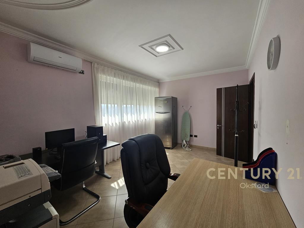 AFFITTASI APPARTAMENTO 3+1+2 A XHAMLLIK! 750 € /Mese