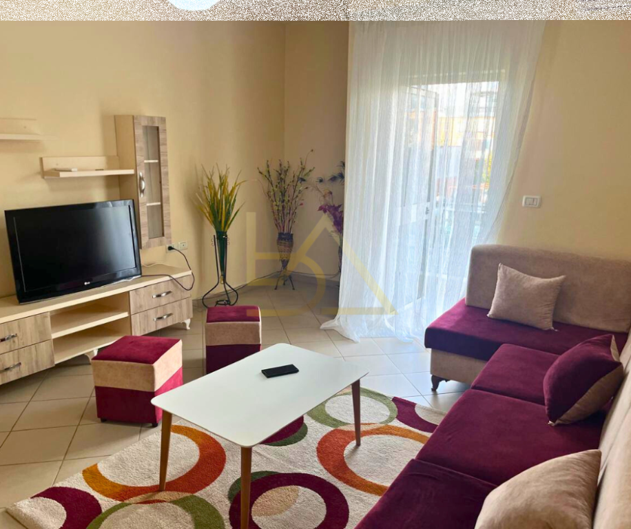 Jepet me Qira – Apartament, Kongresi i Manastirit