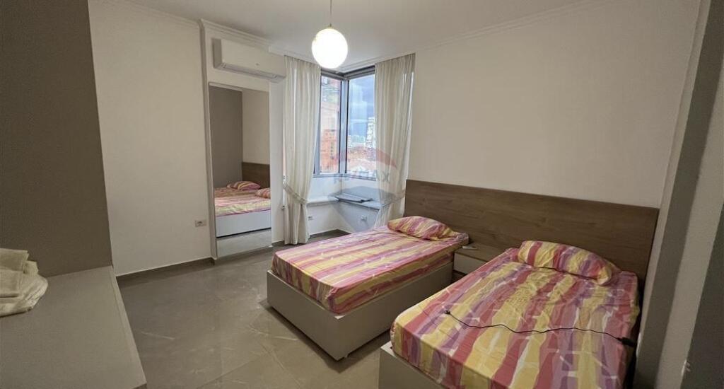 Apartament 2+1 me qira në Qendër
