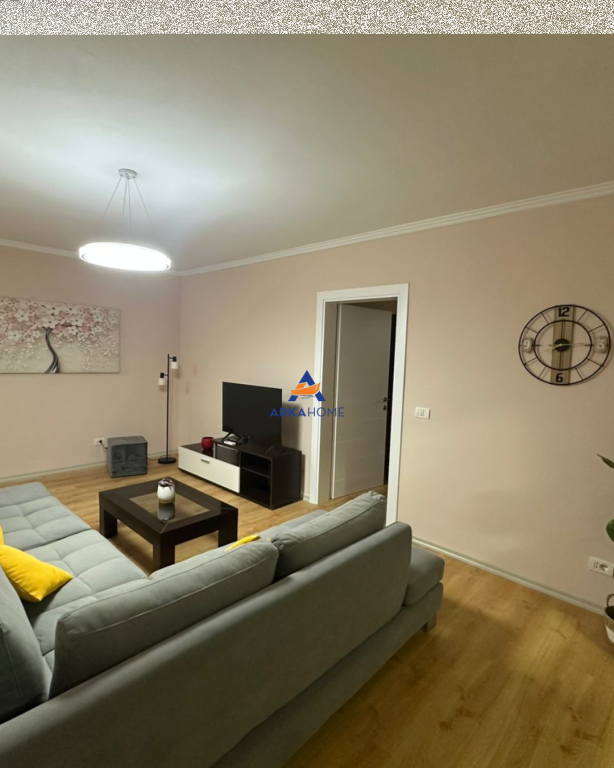 JEPET ME QERA APARTAMENT 2+1 " TEK INXHINIERIA E NDERTIMIT,21 DHJETORI" 650 EURO