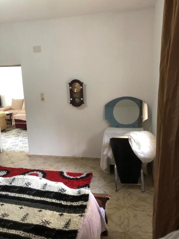 Casa privata 2+1 in affitto Dietro la Facoltà di Medicina/45.000 Lek al mese