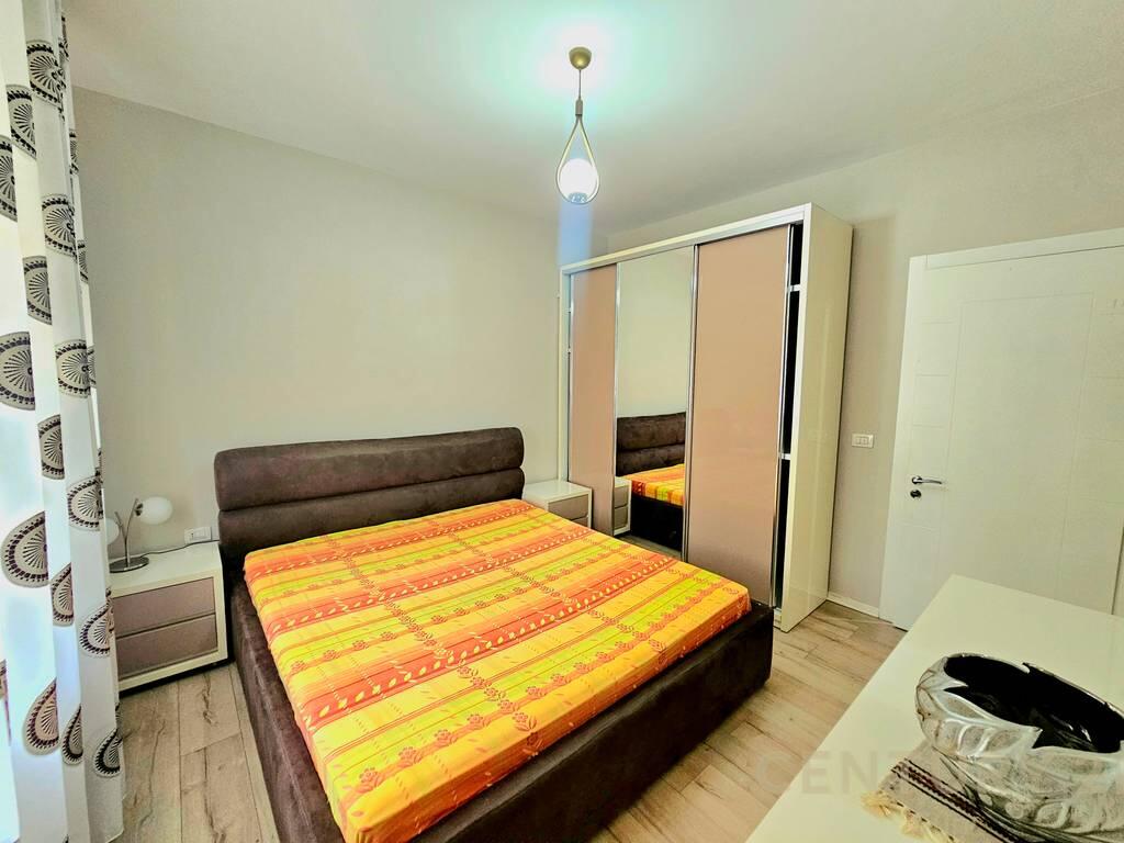 JEPET ME QERA APARTAMENT 2+1+GARAZH TE KOPSHTI ZOLOGJIK