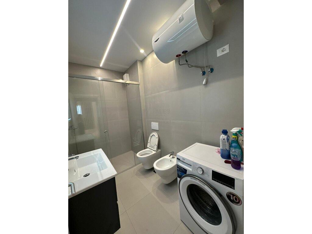 APARTAMENT 2+1+pARKIM PER QIRA