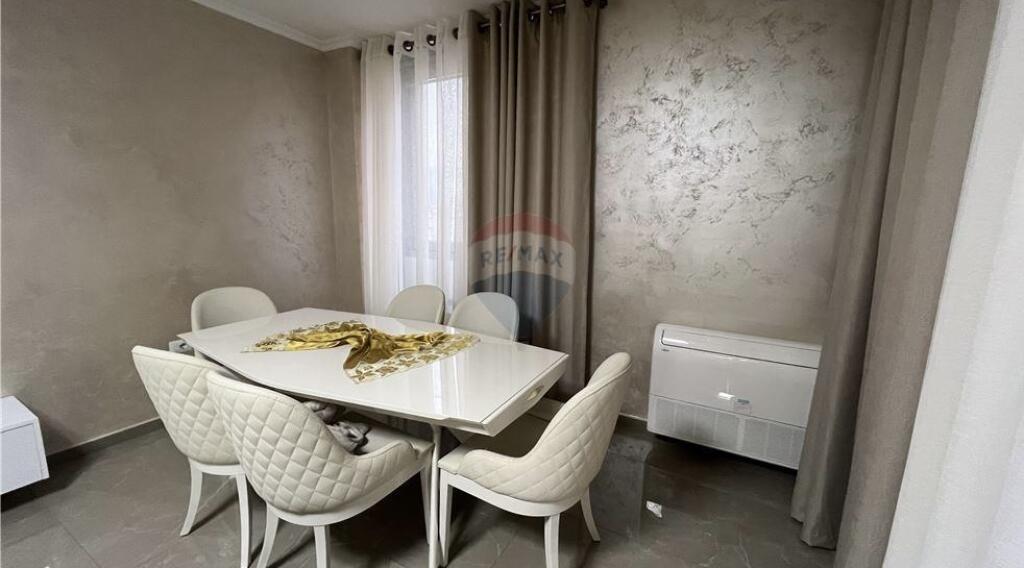 Apartament 2+1 me qira në Qendër