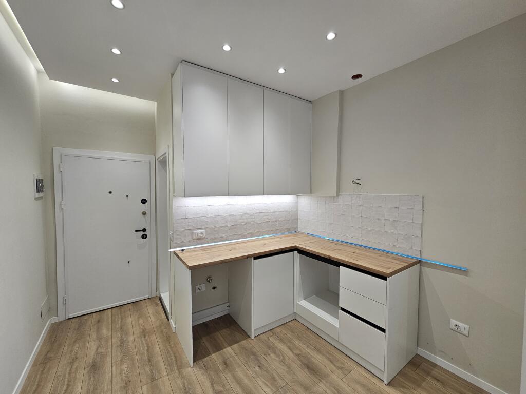 Apartament 1+1 per shitje te Myslym Shyri