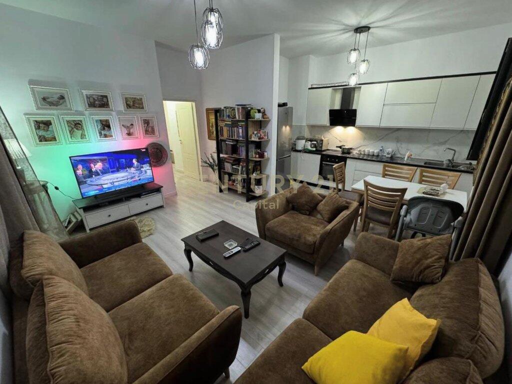Appartamento 2+1+2 in vendita presso l'ex Ristorante Durresi