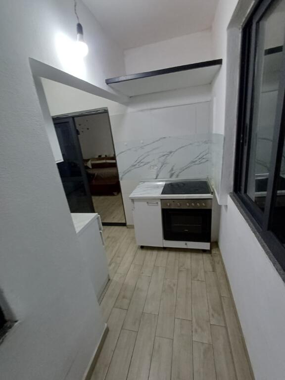 JEPET SHTEPI ME QIRA 1+1 DURRES