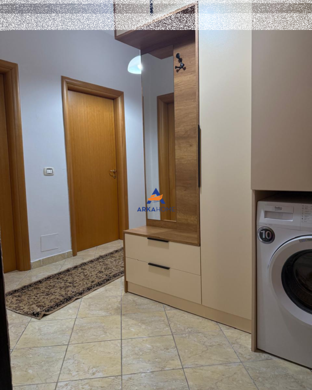 AFFITTASI APPARTAMENTO 2+1+BALCONE "IN VIA FROSINA PLAKU, 21 DHJETORI" 650 EURO