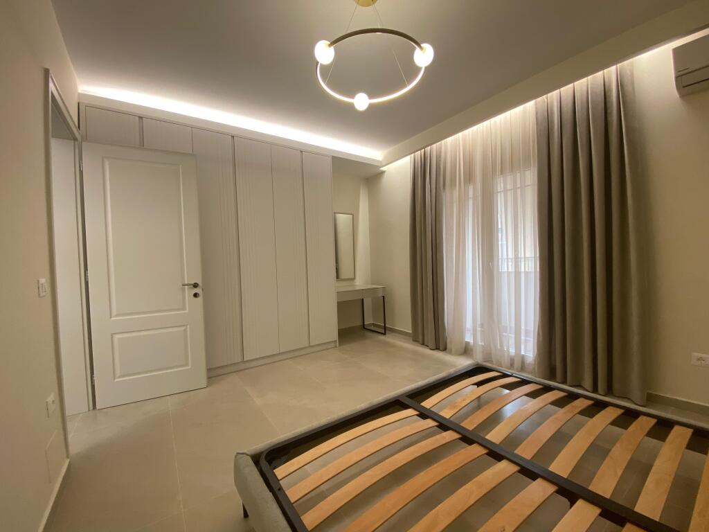 🏡 Jepet me Qira Apartament 1+1 – Rruga e Bogdanëve, Tiranë