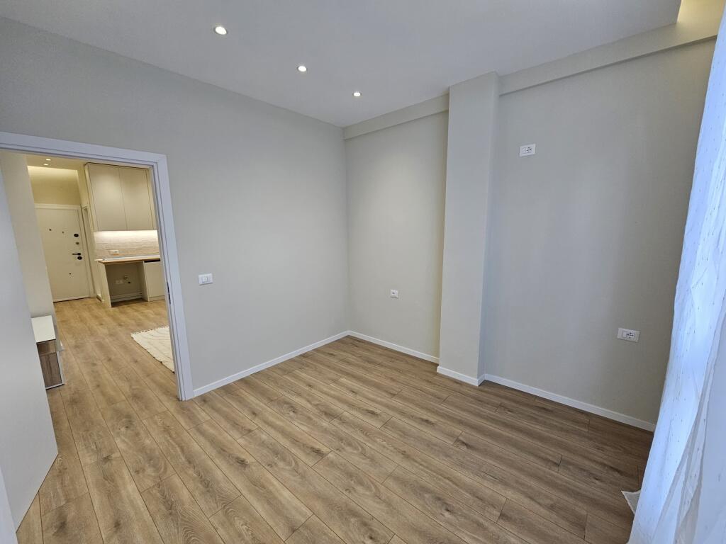 Apartament 1+1 per shitje te Myslym Shyri