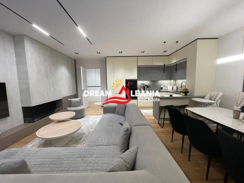 2+1 apartment for sale at the Dry Lake in Tirana(ID 41211982)