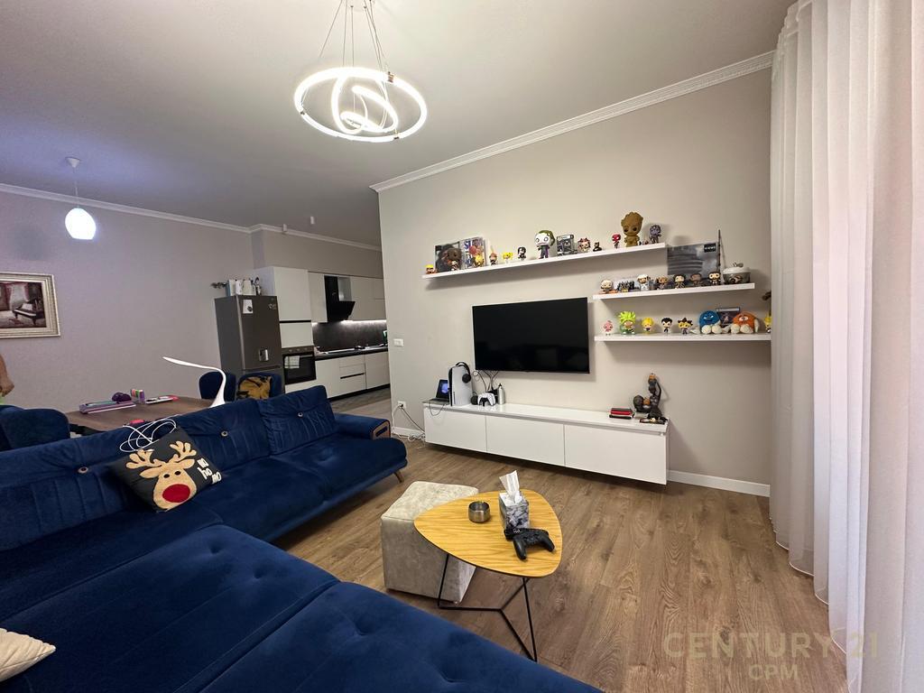 Ne Komunen E Parisit Japim Me Qira Apartament 2+1+2! 1,000 € /Muaj