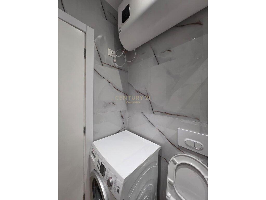 Appartamento 2+1 In Affitto in Via Mine Peza, Tirana - 1000€ | 90 m²
