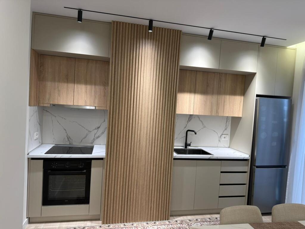 🏡 Apartment 1+1 for Rent 📍 Don Bosko – near Zogu i Zi, close to Artist 🏢 New building (2025) – 5th floor with elevator 🛋️ Fully furnished with modern furniture 💶 700 € / month 👫 Only for couples or foreigners