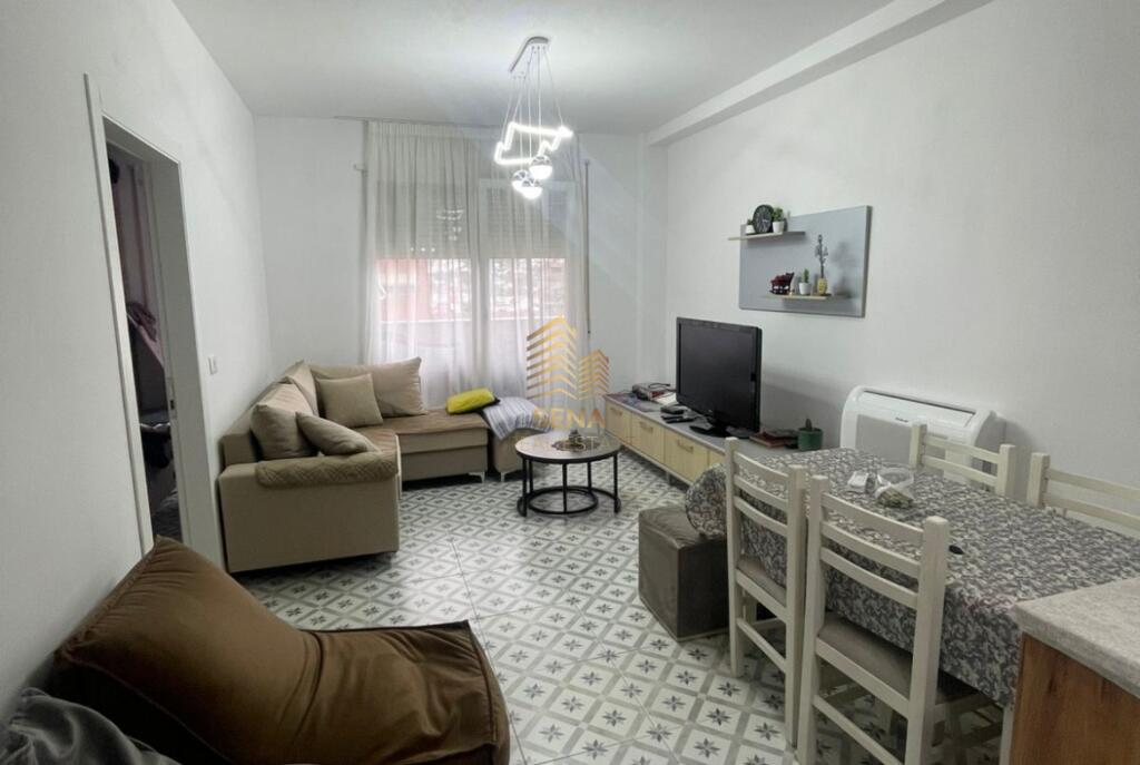 Affitto, Appartamento 1+1+blk+P, Yzberisht, Di fronte American 3,50.000 ALL/Mese