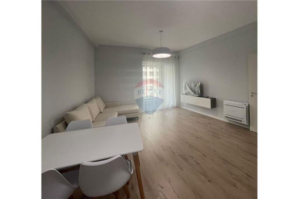 Apartament 1+1 me qira te Kompleksi Magnet