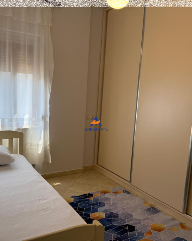 AFFITTASI APPARTAMENTO 2+1+BALCONE "IN VIA FROSINA PLAKU, 21 DHJETORI" 650 EURO