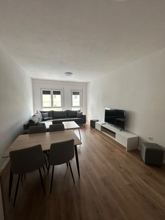 Super appartamento in affitto 3+1+2+balcone a Kamez