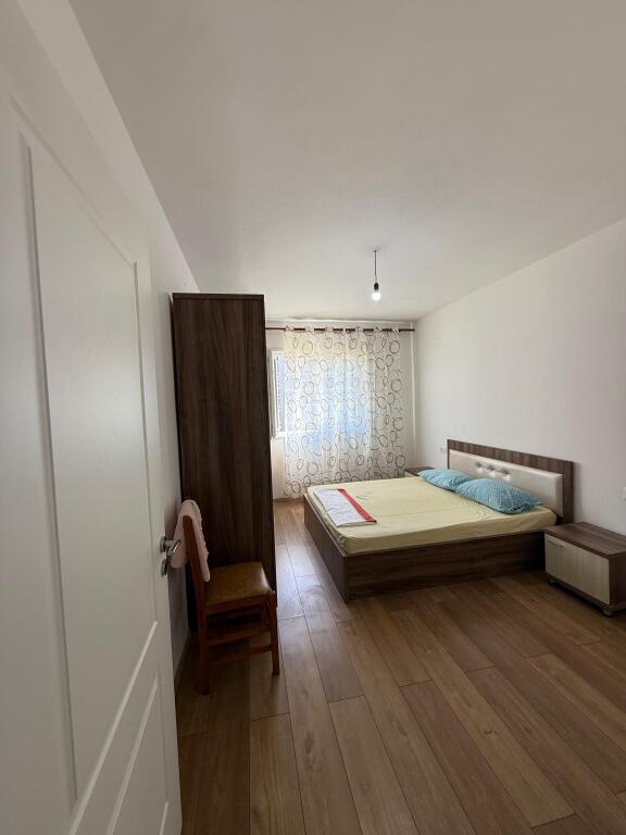 Jepet me qera:  Apartament 1+1 + 🅿️ Kati 2  📍Vila L 2  