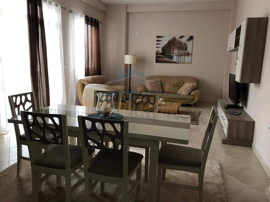 Qera, Apartament 1+1+Verande, Fresku, Tirane