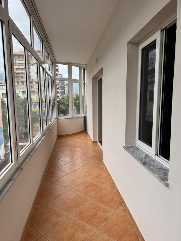 🏢 Spazio per Ufficio in Affitto – Piazza “Willson”, Bllok