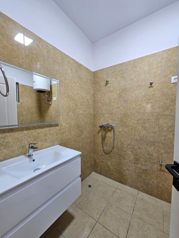 🏢 IN AFFITTO – 2+1+2, ASTIR (vicino a Villa L)