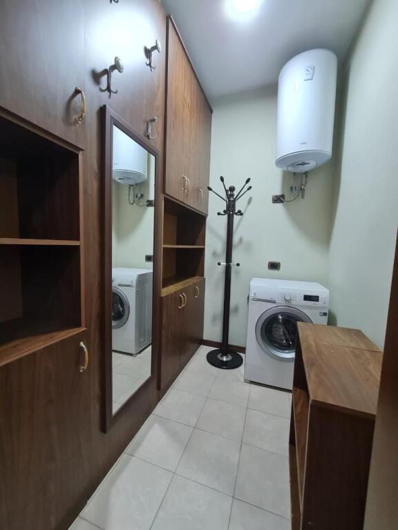 In vendita, Appartamento 3+1+2+Deposito, Viale Zog I, Tirana