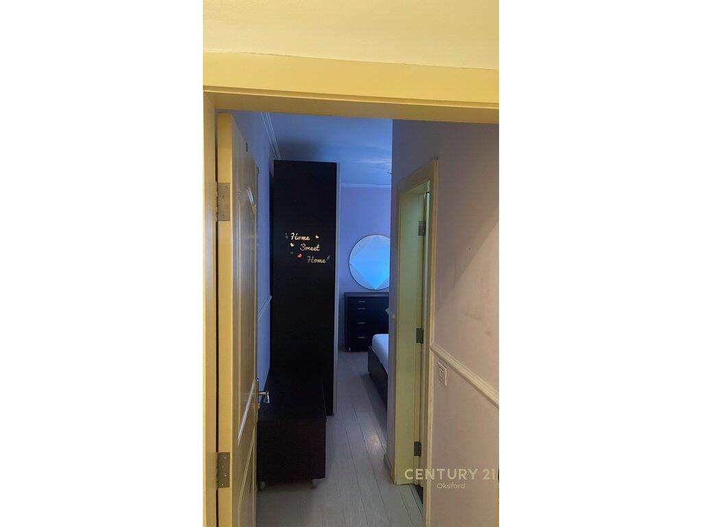 In Myslym Shyri, after the former Exhibition, a 2+1+2 apartment is for rent