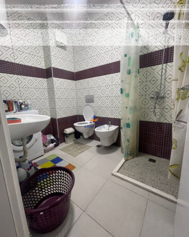 AFFITTASI APPARTAMENTO 1+1+2 BALCONI + POSTO AUTO "AL COMPLESSO GOLDEN PARK, KOMBINAT" 51000 LEKE