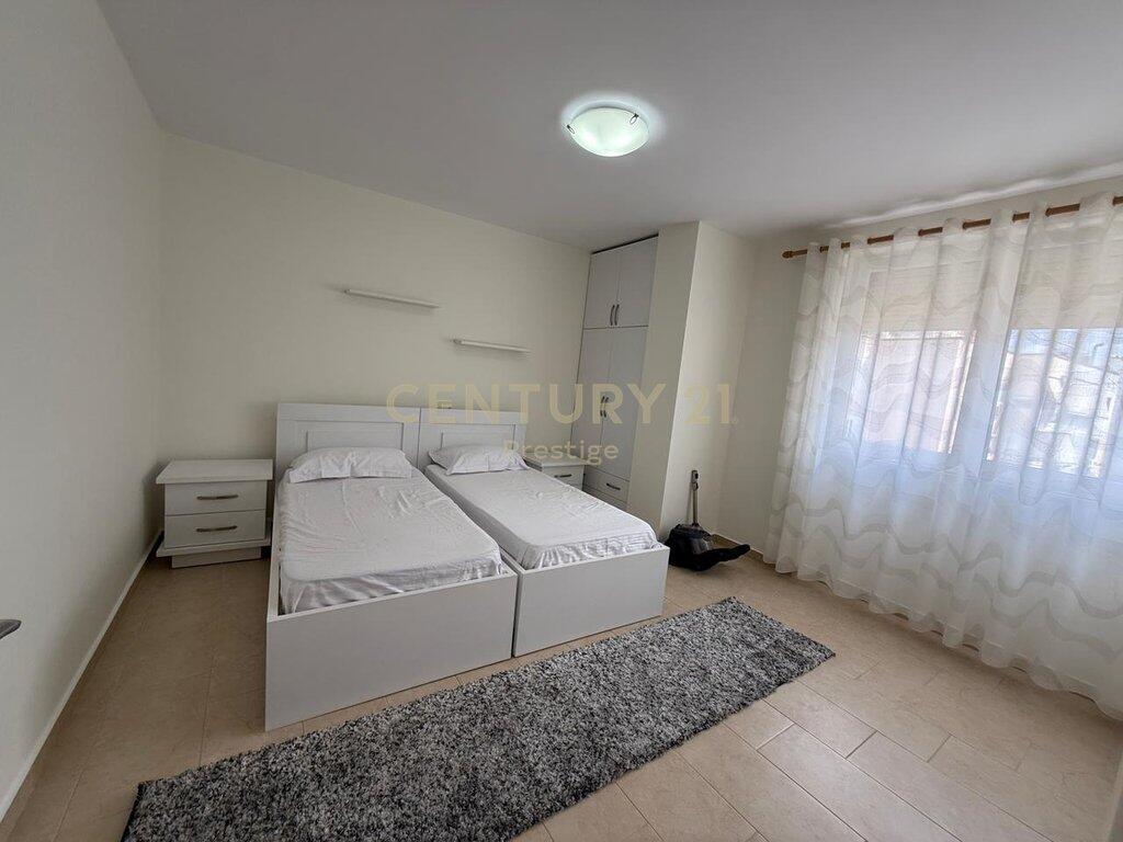 APARTAMENT 2+1 ME QIRA PRANE LION PARK, TIRANE!