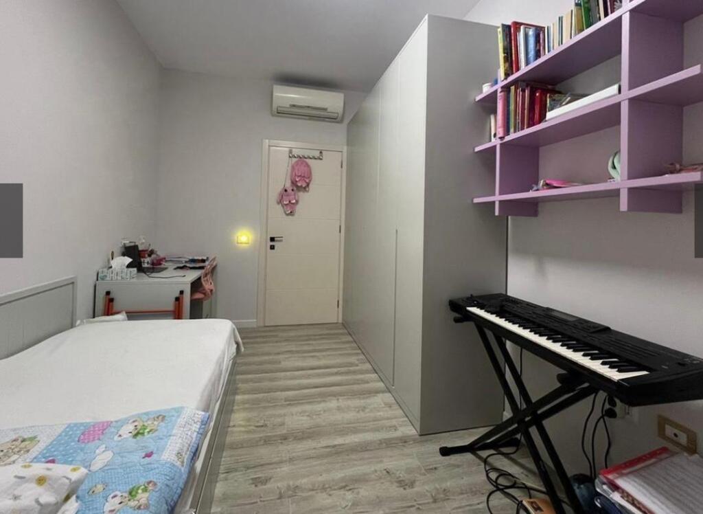 Vendesi in vendita Appartamento 2+1+2 + Studio con Veranda – Lago Secco