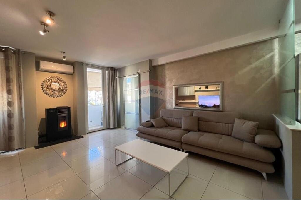 APARTAMENT 3+1 ME QIRA PAZARI I RI !