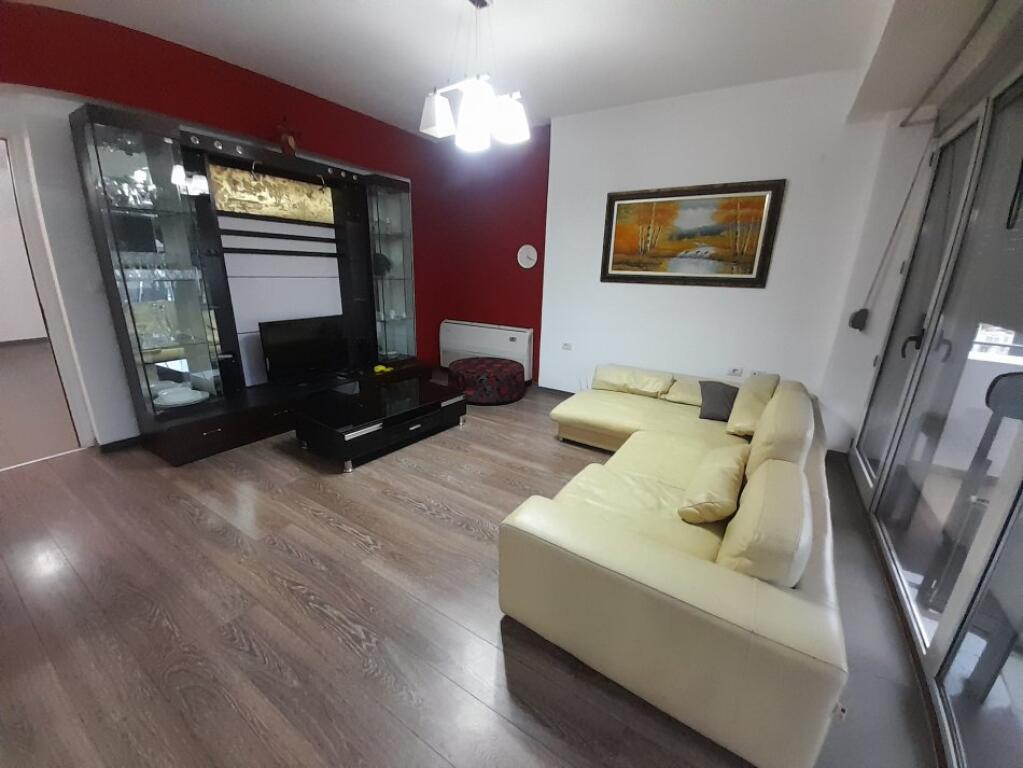 🏢Via Dibra, Complesso Halili, appartamento 3+1+2 in affitto, arredato: 800 €