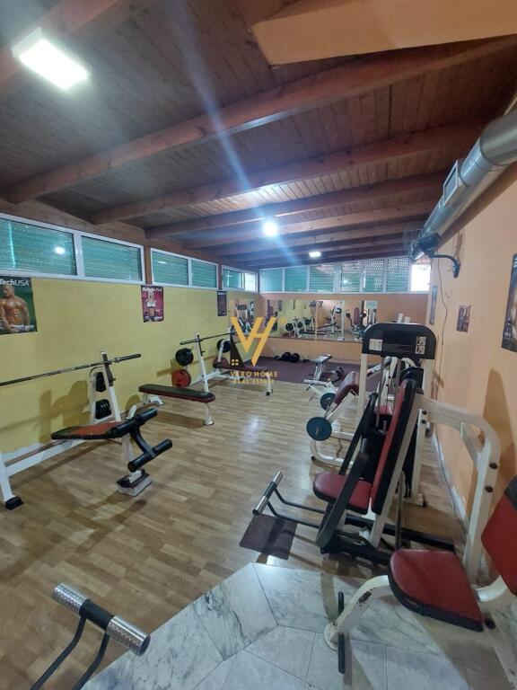 BUSINESS PREMISES 205 M2 FOR RENT IN ALI DEM 80,000 LEKE