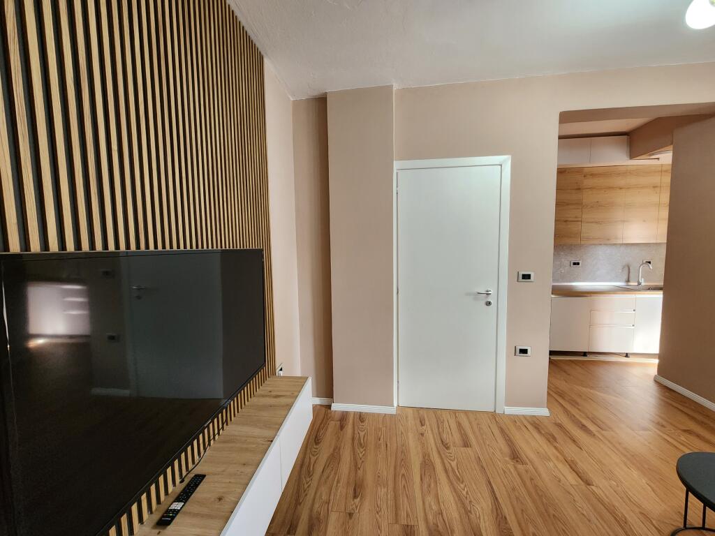 I am selling the apartment near the police in Durres