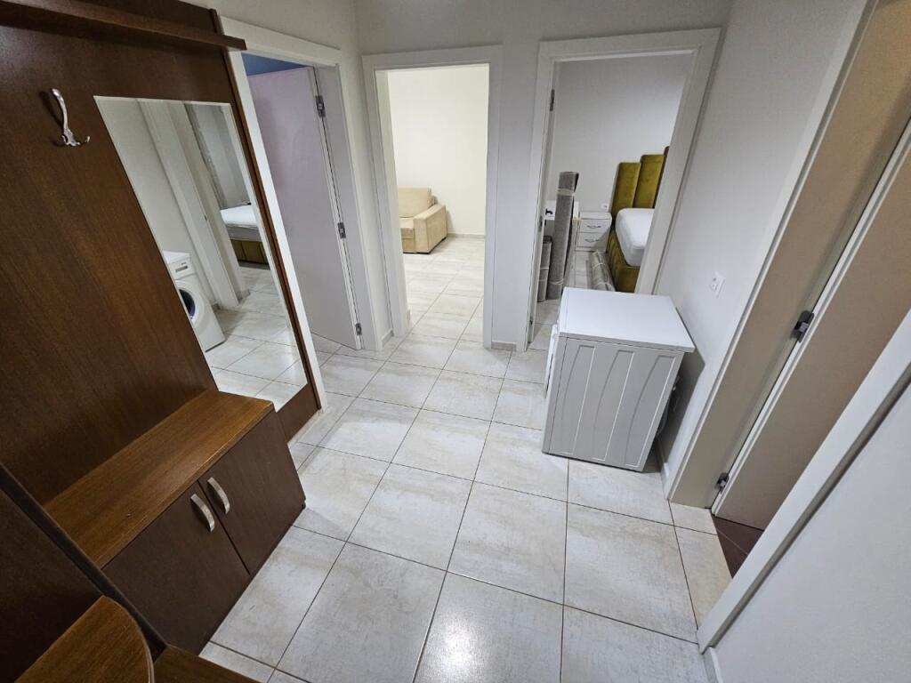 Apartament Me Qera 2+1 Tek rruga elbasanit