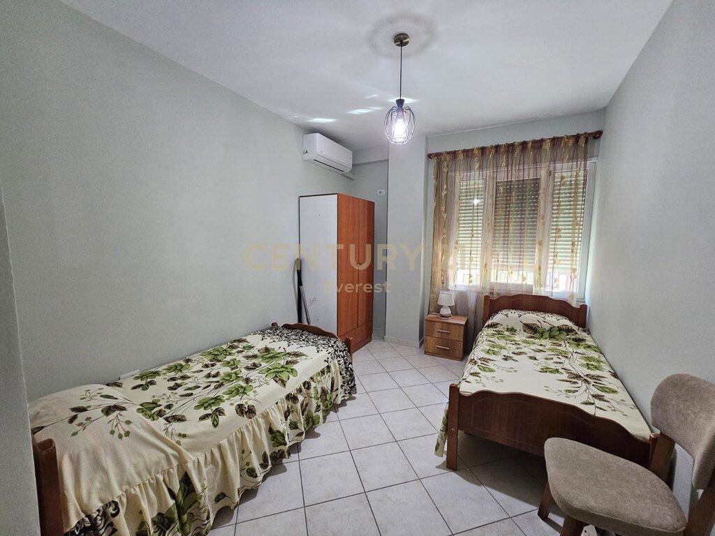 5 MAGGIO, Centro Emerald VENDITA APPARTAMENTO 2+1+2 93m2 160000€