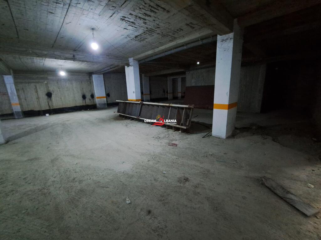 Warehouse for rent on Don Bosko street near Vizion Plus in Tirana (ID 4281152)