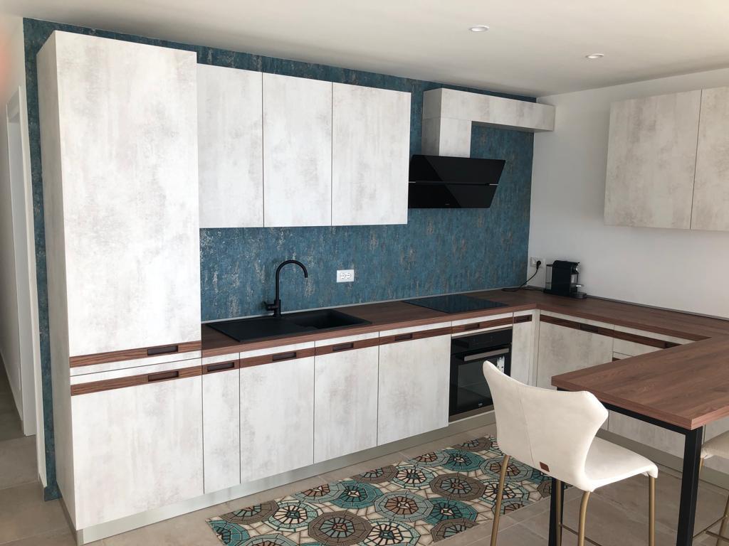 Penthouse For Sale Near Marina Bay Vlore