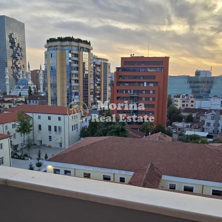 Affitto, Appartamento 2+1, a Pazari i Ri, 750 Euro/Mese