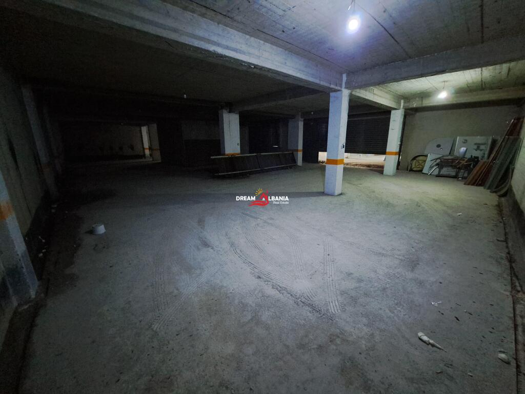 Warehouse for rent on Don Bosko street near Vizion Plus in Tirana (ID 4281152)