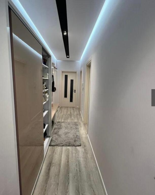 Vendesi in vendita Appartamento 2+1+2 + Studio con Veranda – Lago Secco