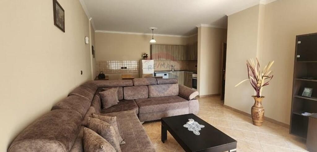 Jepet apartament 1+1 me qira ne Bllok