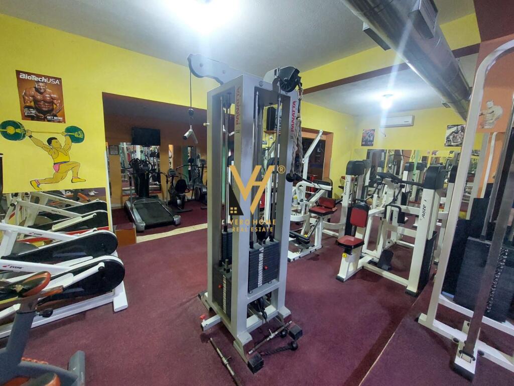 BUSINESS PREMISES 205 M2 FOR RENT IN ALI DEM 80,000 LEKE