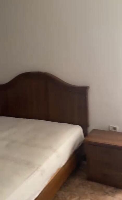 Apartament me qera 2+1