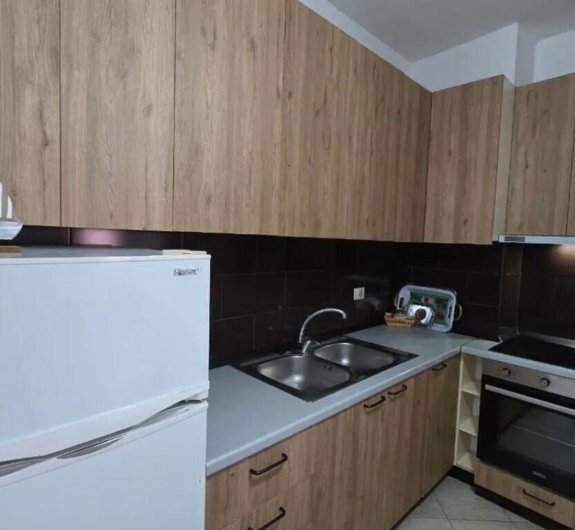 Affittasi 1+1 KODRA E DIELLIT 500 mila lek