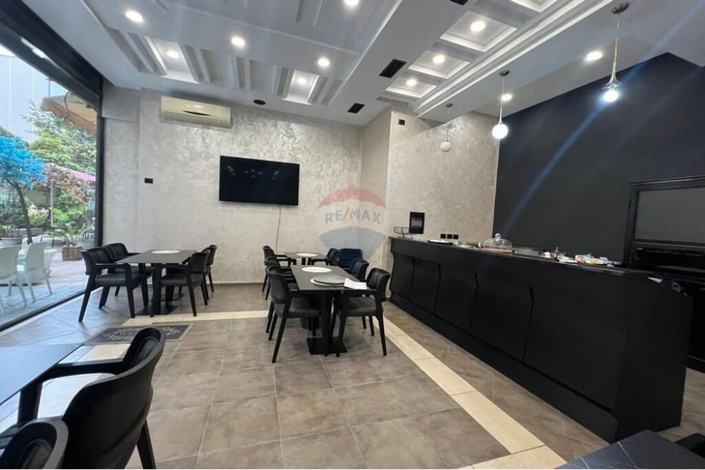 Locale in affitto in Via delle Barricate