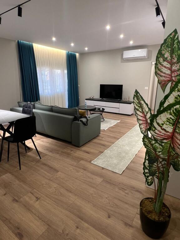 super apartament me qira tek Lake Land Residence